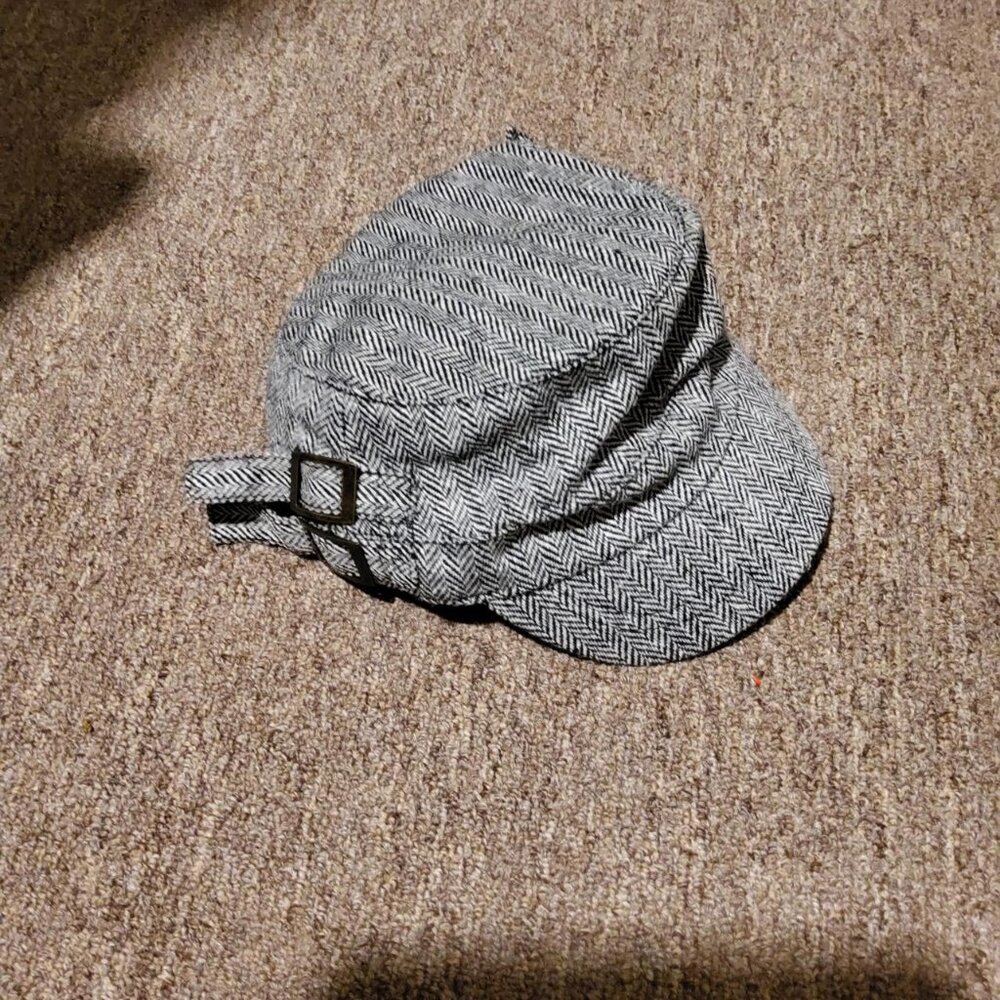 Target Women's Black and White Hat